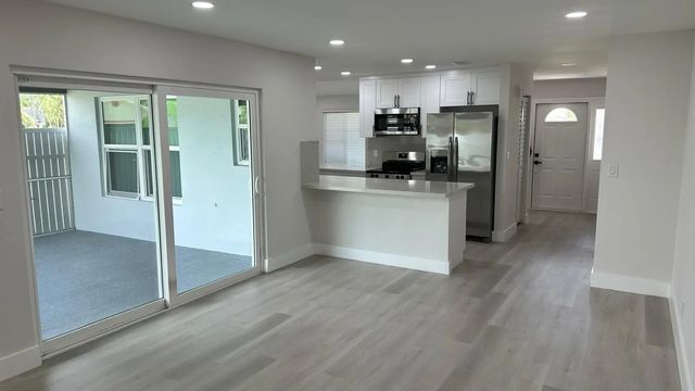 5 of 23 - 3261 Sw 4th Street, Deerfield Beach, FL