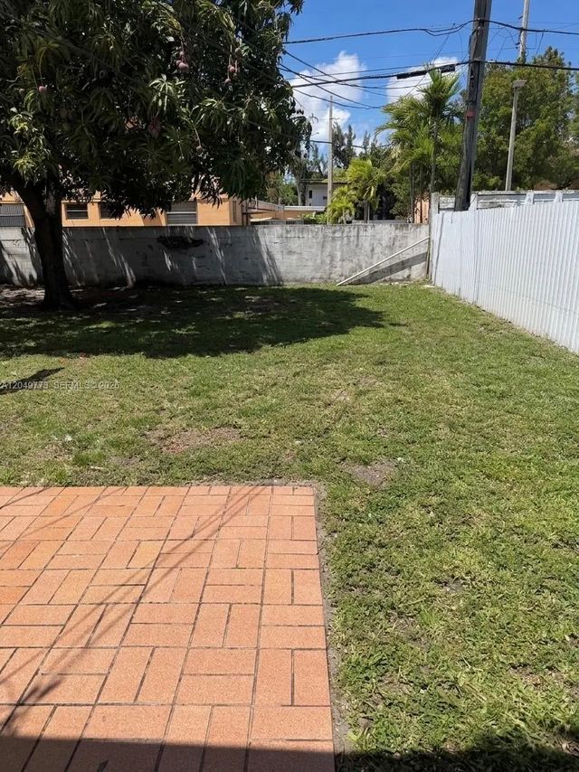 4 of 22 - 41 E 20th Street, Hialeah, FL