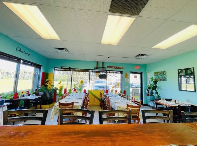 5 of 11 - 3911 Orange Avenue, Fort Pierce, FL
