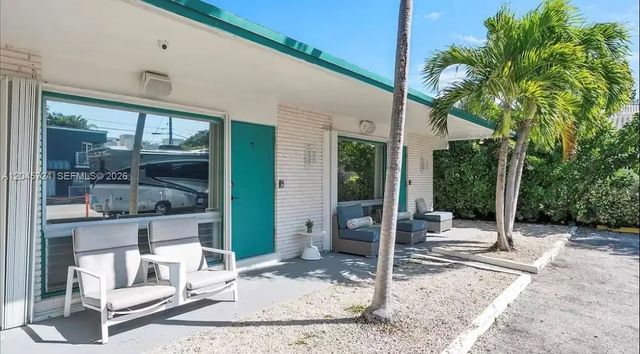 3 of 67 - 333 Palm Street, Hollywood, FL