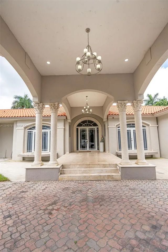 5 of 143 - 18390 Sw 200th Street, Miami, FL