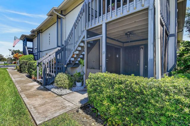 3 of 60 - 8387 Se Croft Circle #q3, Hobe Sound, FL
