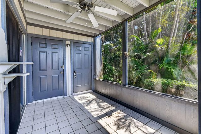 4 of 60 - 8387 Se Croft Circle #q3, Hobe Sound, FL