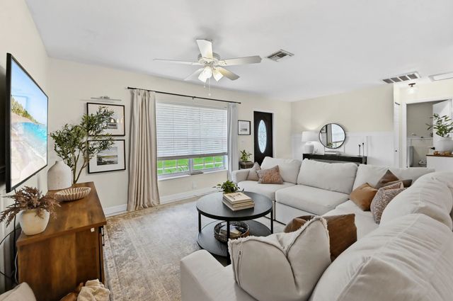 4 of 26 - 4732 Carthage Circle S, Lake Worth, FL