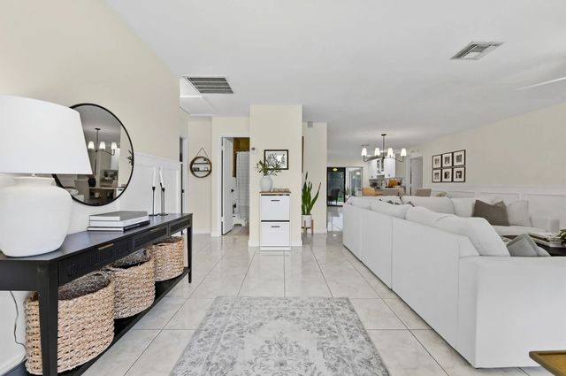 5 of 26 - 4732 Carthage Circle S, Lake Worth, FL