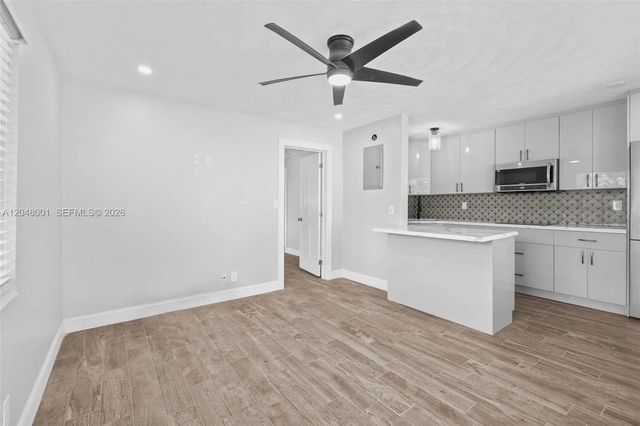 1634 Ne 4th Place, Fort Lauderdale