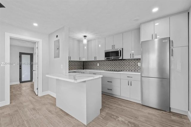 5 of 59 - 1634 Ne 4th Place, Fort Lauderdale, FL
