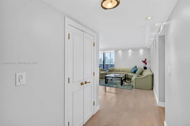 5 of 66 - 19667 Turnberry Way #19k, Aventura, FL
