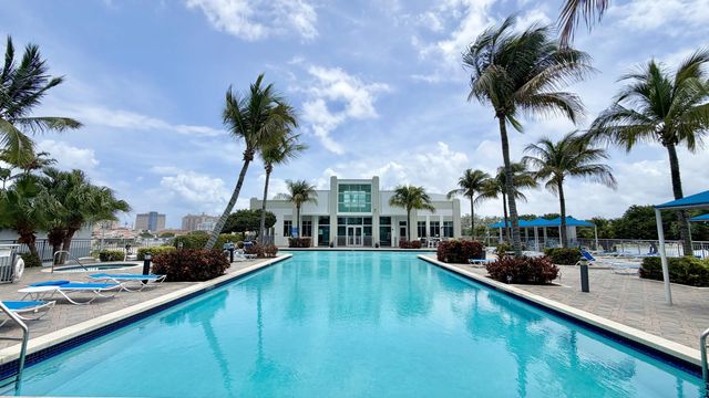 4 of 88 - 300 S Australian Avenue #703, West Palm Beach, FL