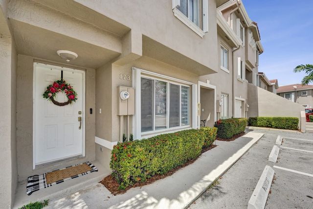 2 of 40 - 173 Riviera Circle, Weston, FL