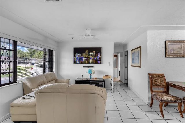 4 of 35 - 20630 Nw 37th Court, Miami Gardens, FL