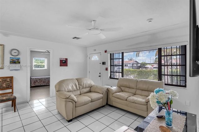 5 of 35 - 20630 Nw 37th Court, Miami Gardens, FL