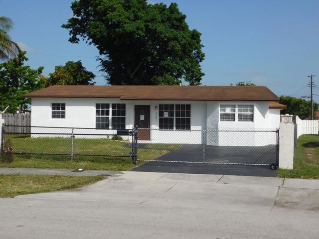 3 of 30 - 2251 Nw 29th Terrace, Fort Lauderdale, FL