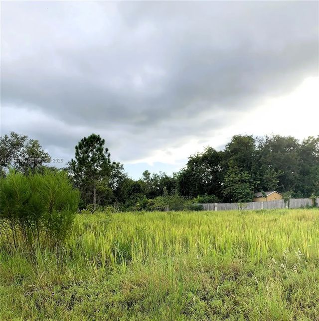 3 of 10 - 531 St Johns Court, Poinciana, FL