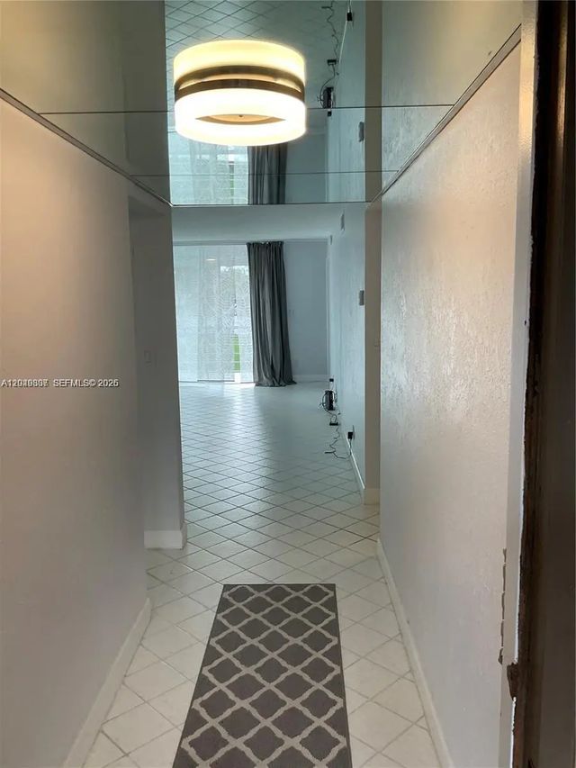 3 of 28 - 9201 Sunrise Lakes Boulevard #205, Sunrise, FL