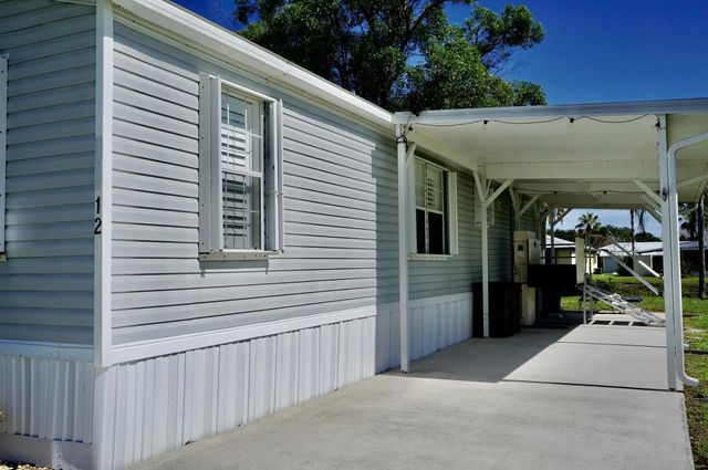 2 of 40 - 12 Se Spanish Way, Port St. Lucie, FL