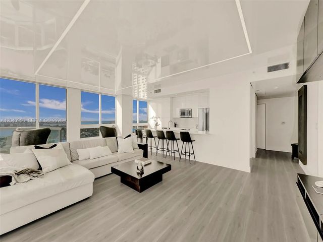 4 of 28 - 6365 Collins Avenue #2407, Miami Beach, FL
