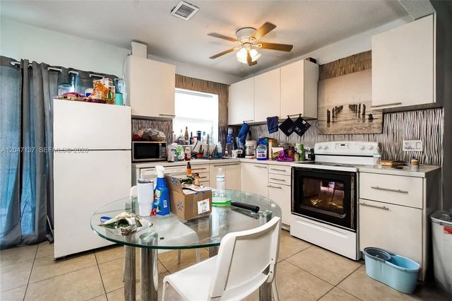 4 of 36 - 1013 Nw 12th Street, Fort Lauderdale, FL