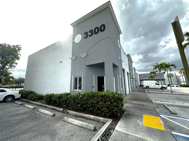 3300 Nw 112th Avenue #11, Doral