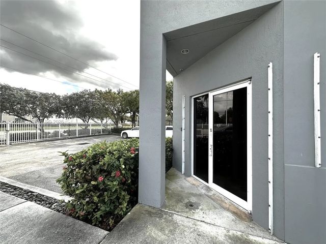 3 of 15 - 3300 Nw 112th Avenue #11, Doral, FL