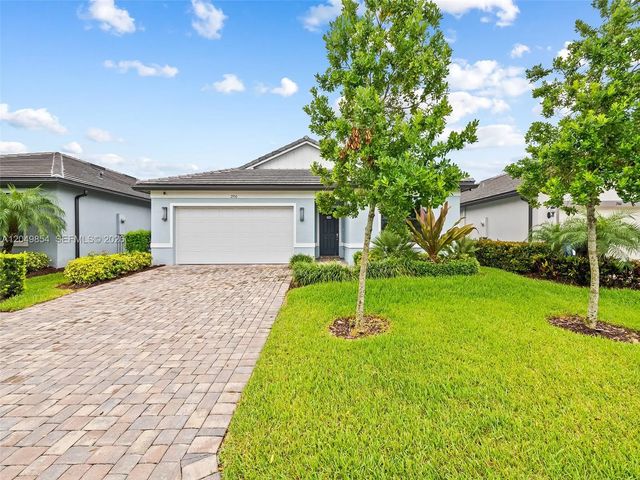 2950 Shortleaf Avenue, Lauderdale Lakes