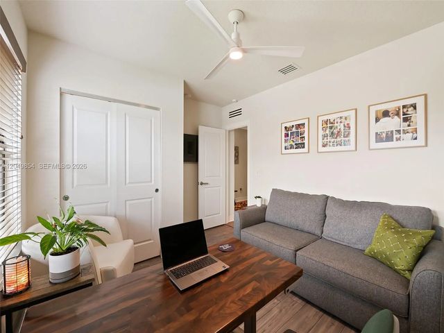 4 of 34 - 2950 Shortleaf Avenue, Lauderdale Lakes, FL