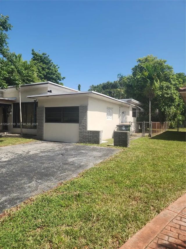 5 of 19 - 2070 Keystone Boulevard, North Miami, FL