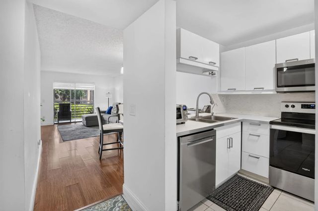 2793 Nw 104th Avenue #203, Sunrise