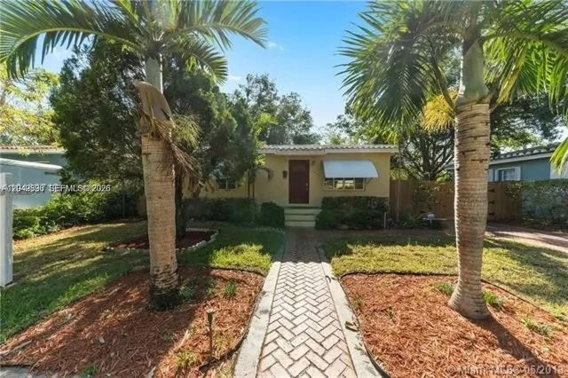 12110 Ne 11th Place, North Miami
