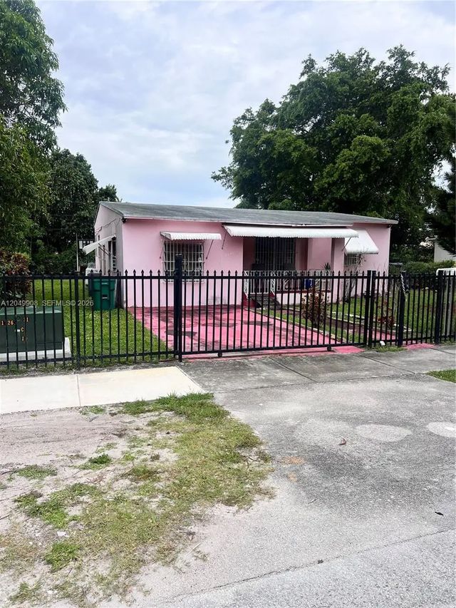 2251 Nw 93rd Terrace, Miami