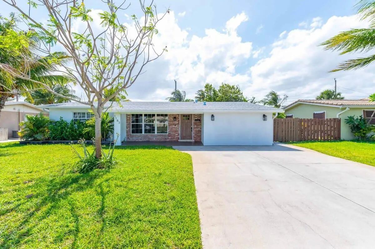 1183 Se 1st Way, Deerfield Beach