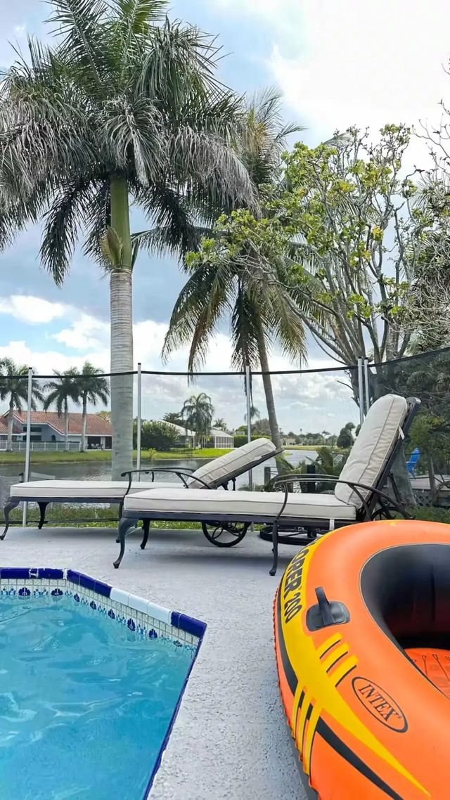 3 of 77 - 2060 Amesbury Circle, Wellington, FL