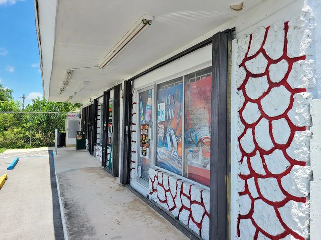 2 of 5 - 18201 Nw 7th Avenue #00, Miami Gardens, FL