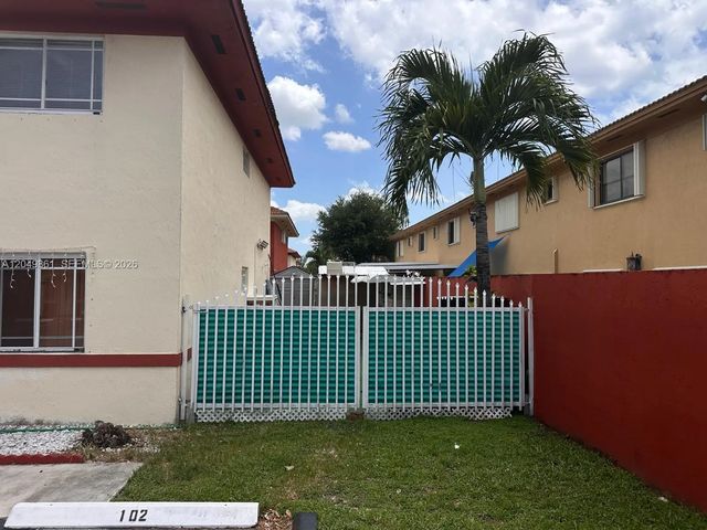 3 of 25 - 11053 W Okeechobee Road #102, Hialeah Gardens, FL