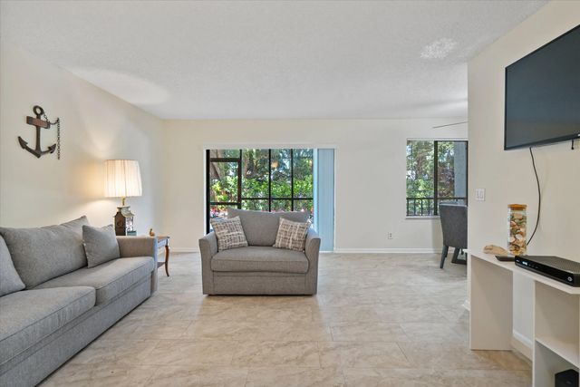 3 of 20 - 150 Pineview Road #k3, Jupiter, FL