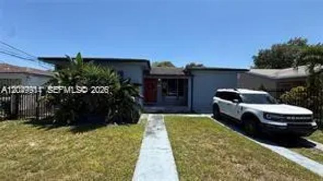 3332 Nw 51st Street, Miami