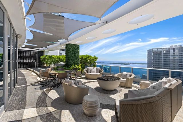 200 Biscayne Boulevard Way #ph-5404, Miami