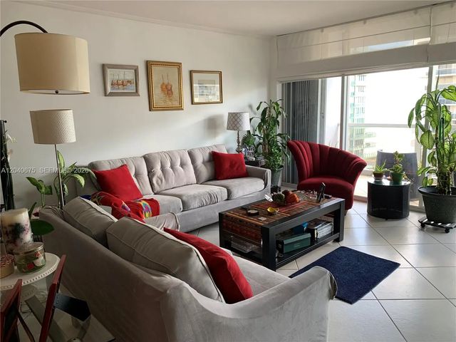 5700 Collins Avenue #12n, Miami Beach