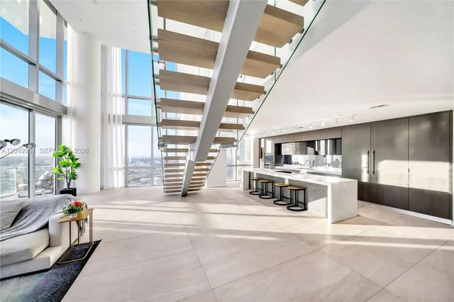 5 of 31 - 851 Ne 1st Avenue #penthouse 4612, Miami, FL