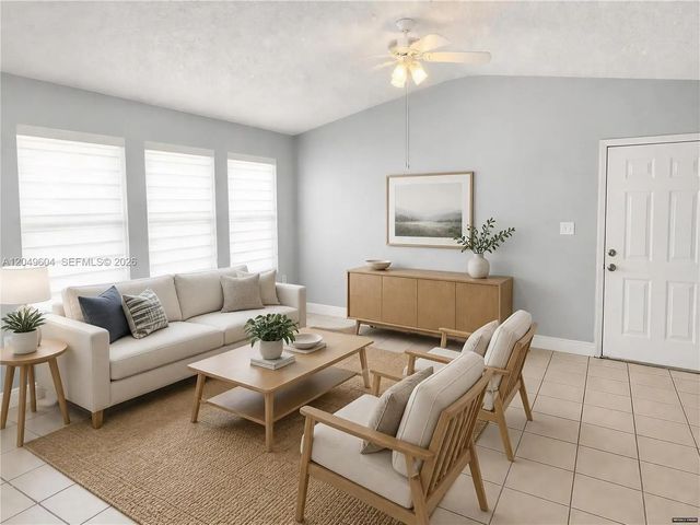 4 of 45 - 15560 Sw 104th Terrace #611, Miami, FL