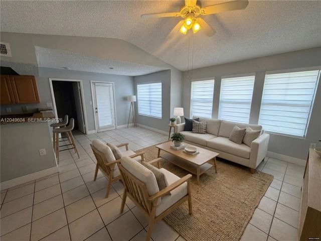 5 of 45 - 15560 Sw 104th Terrace #611, Miami, FL