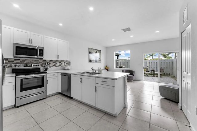 4 of 33 - 1461 Se 26th Road, Homestead, FL