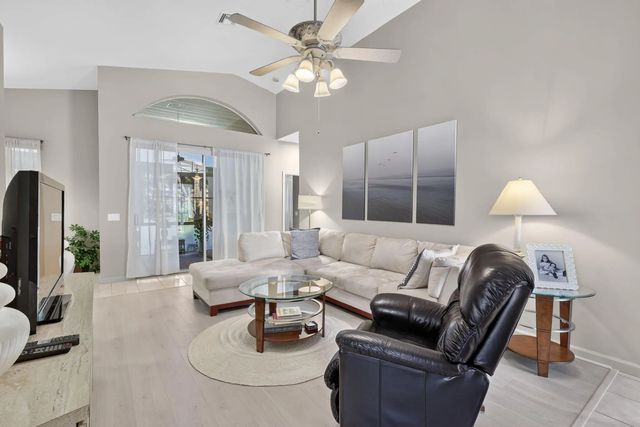 4 of 59 - 310 Nw Toscane Trail, Port St. Lucie, FL