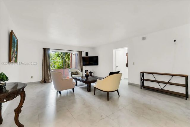 3 of 36 - 8660 Sw 149th Avenue #205, Miami, FL