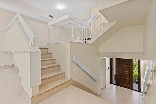 5 of 43 - 2525 Ne 135th Street, North Miami, FL