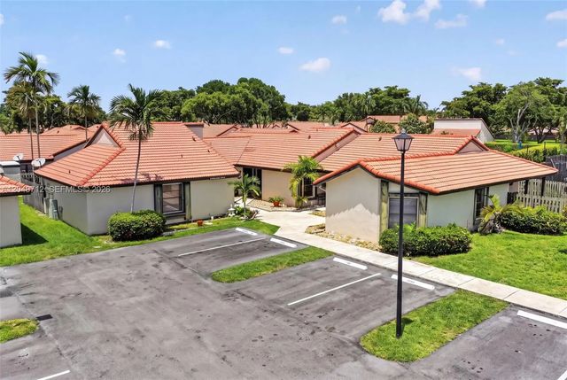 4 of 43 - 15065 Sw 49th Lane #f, Miami, FL