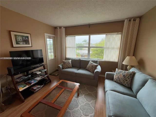 4441 Nw 16th Street #j308, Lauderhill