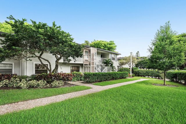 2 of 71 - 7 Southport Lane #f, Boynton Beach, FL