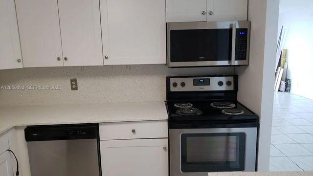2 of 22 - 500 Executive Center Drive #4e, West Palm Beach, FL