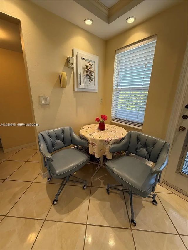 4 of 21 - 4800 Hillcrest Lane #511, Hollywood, FL
